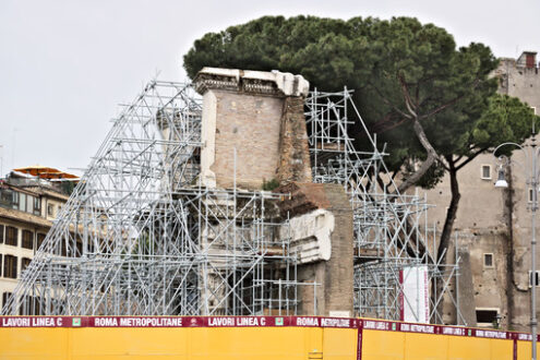 Ancient Rome restoration site. Rome. Scaffolding to support ancient Roman walls. Cantieri edili. - MyVideoimage.com | Foto stock & Video footage