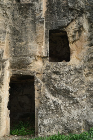 Archaeological excavations Tombs in the Tuvixeddu necropolis. Stock photos. - MyVideoimage.com | Foto stock & Video footage