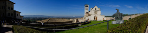 Assisi foto panoramica della basilica. Panoramic photograph of the Basilica of San Francesco in Assisi. - MyVideoimage.com | Foto stock & Video footage