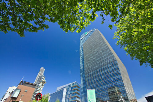 BNL BNP Paribas Milano. Diamond tower in Milano, modern buildings with curtain wall faca - MyVideoimage.com | Foto stock & Video footage