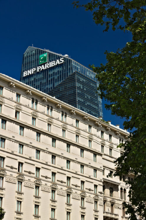 BNP Paribas Milan. Top of the Diamond Tower and teaches BNL- BNP Paribas in Milan. - MyVideoimage.com | Foto stock & Video footage