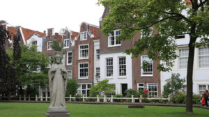 Begijnhof, the courtyard of the Beguines. In the city center a n - MyVideoimage.com