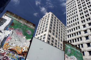 Berlin. 06/14/2018. The Old Berlin Wall and in the background. Foto Berlino.