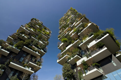 Bosco verticale, grattacieli a Milano. “Bosco Verticale” skyscrapers built in Milan between the Isola district and Porta Garibaldi. Photo stock - MyVideoimage.com | Foto stock & Video footage