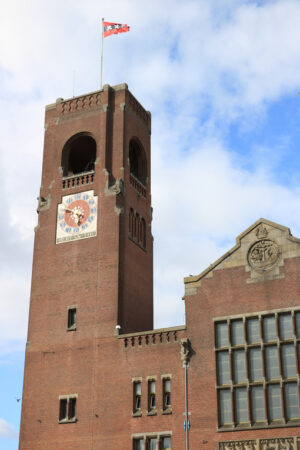 Brick building. Building designed by the great Dutch architect. Beurs van Berlag - MyVideoimage.com | Foto stock & Video footage