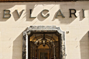 Bulgari boutique, Rome. Showcase of the Bulgari store in Via Condotti. - MyVideoimage.com | Foto stock & Video footage