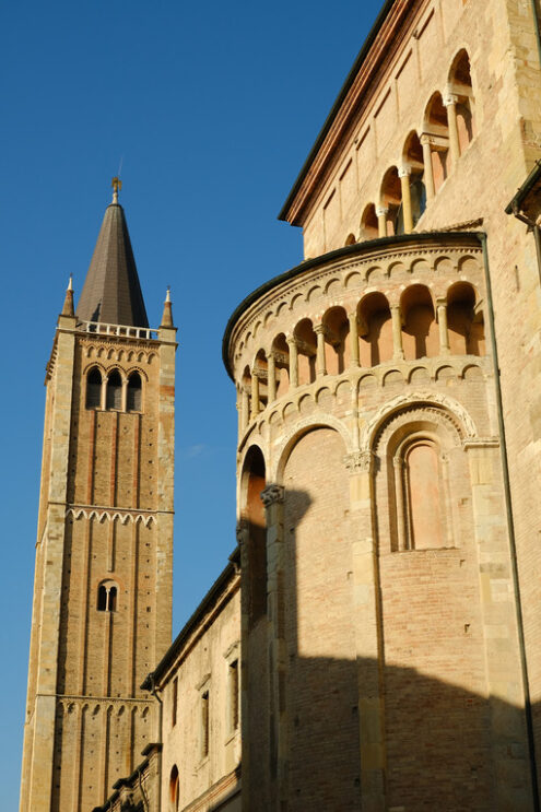 Cathedral of Parma Cathedral. Built in brick. Blue sky background. - MyVideoimage.com