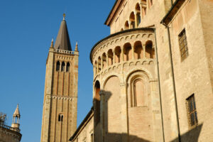 Cathedral of Parma Cathedral. Built in brick. Blue sky background. - MyVideoimage.com