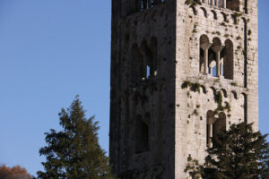 Chiesa a Lucca. Church of Santa Maria Assunta, Diecimo, Lucca, Tuscany, Italy. - MyVideoimage.com | Foto stock & Video footage