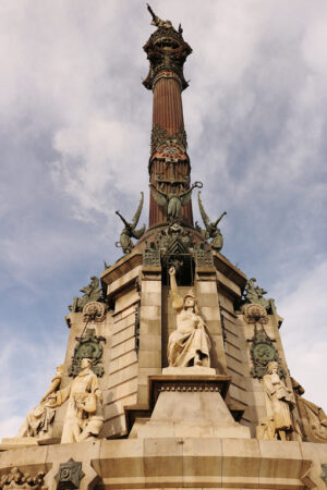 Christopher Columbus monument at the port of Barcelona - MyVideoimage.com