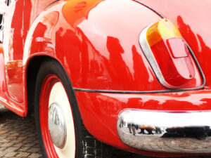 Close-up of the door of a vintage Italian car - MyVideoimage.com | Foto stock & Video footage