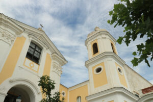 Convent of the Friars Minor S. Antonio in Ischia Ponte. Foto Ischia photos.