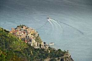 Corniglia to the Cinque Terre. Seascape at sunset time. Foto mare. - LEphotoart.com