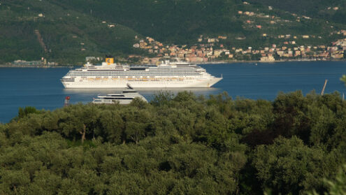 Costa fascinosa cruise ship. Costa Fascinosa cruise ships in the port of La Spezia. Stock photos. - MyVideoimage.com | Foto stock & Video footage