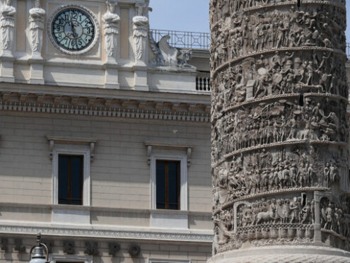 Detail of the Trajan column in front of Palazzo Chigi, home of the Italian parliament. - MyVideoimage.com