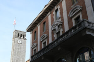 Edifici Varese. Civic Tower or Torre del Littorio, located in Piazza Monte Grappa. - MyVideoimage.com | Foto stock & Video footage