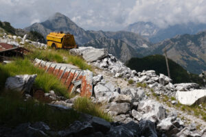 Environmental degradation. Environmental degradation in the mountains of Alta Versilia. Stock photos. - MyVideoimage.com | Foto stock & Video footage