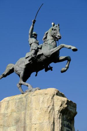 Equestrian statue of Giuseppe Garibaldi. - MyVideoimage.com | Foto stock & Video footage