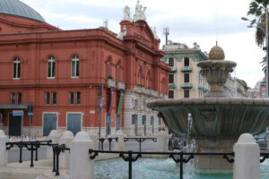 Facade of the Petruzzelli theater in Bari. In 1991 the theater was damaged by arson. Foto Bari photo.