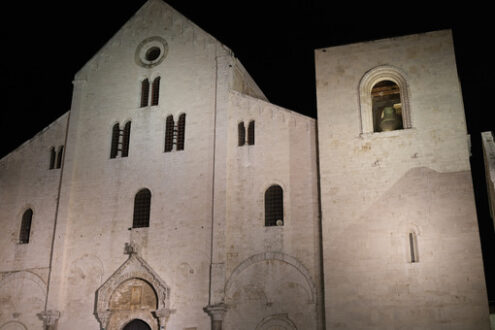 Façade of the church of San Nicola in Bari in limestone. Shooting with night light. Foto Bari photo.