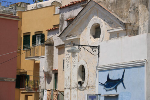 Facciate colorate. Village of Marina Corricella, Procida Island, Mediterranean Sea, - MyVideoimage.com | Foto stock & Video footage