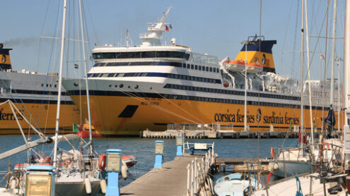 Ferry boat anchored in the port of Livorno. In the foreground nu - MyVideoimage.com