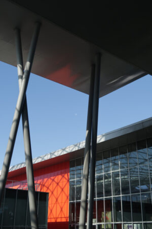 Fiera di Milano. Exhibition pavilions at the Milan Rho Pero fair. Steel buildings with colored facades. Milano foto. - MyVideoimage.com | Foto stock & Video footage