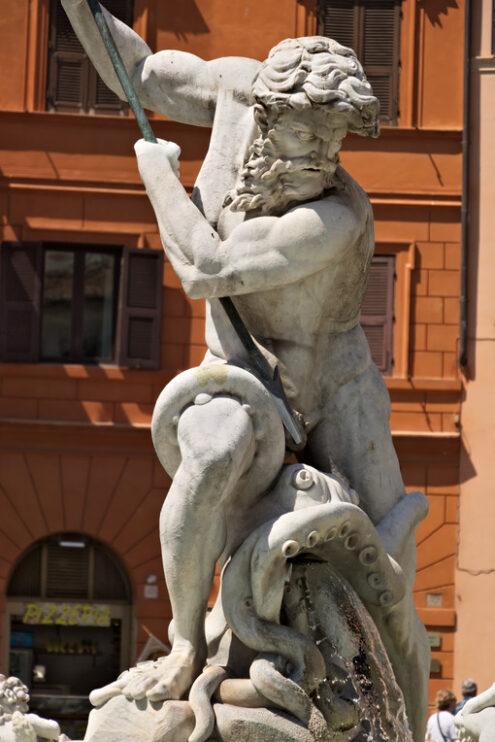 Fontana del Nettuno in Piazza Navona, Roma. Scultura di una donna, Nereide o ninfa marina. - MyVideoimage.com | Foto stock & Video footage