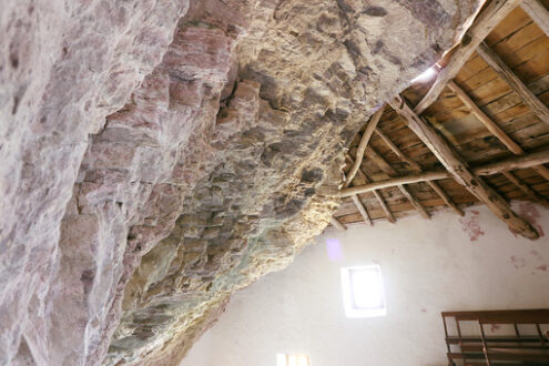 Garfagnana, Apuan Alps, Lucca, Tuscany. Italy. 08/28//2016. Hermitage of San Viviano - MyVideoimage.com | Foto stock & Video footage