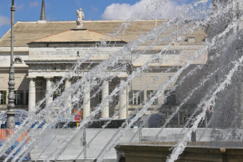 Genoa, Italy. 04/05/2019.   Facade of the Carlo Felice Theater - MyVideoimage.com | Foto stock & Video footage