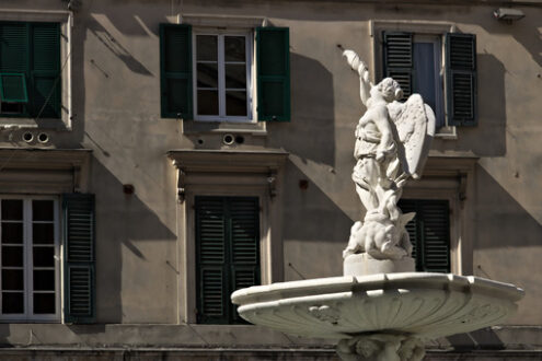 Genoa, Italy. 04/05/2019. Fountain of the Genio Marino - MyVideoimage.com | Foto stock & Video footage