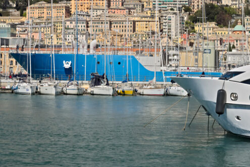 Genoa. Ancient port and the buildings. - MyVideoimage.com | Foto stock & Video footage