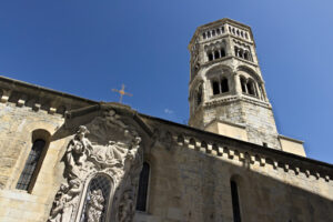 Genoa. Campanile della Chiesa di San Donato - MyVideoimage.com | Foto stock & Video footage