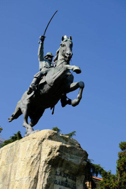 Giuseppe Garibaldi. Equestrian statue of Giuseppe Garibaldi. Stock photos. - MyVideoimage.com | Foto stock & Video footage