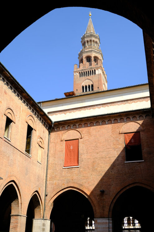 Gothic mansion in Cremona. Gothic mansion built in brick. Stock photos. - MyVideoimage.com | Foto stock & Video footage