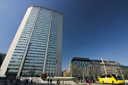 Grattacielo Milano, Pirelli. Pirelli skyscraper. - MyVideoimage.com | Foto stock & Video footage