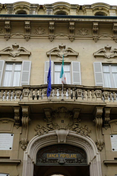 Headquarters bank. Banca Popolare di Novara, headquarter. Stock photos. - MyVideoimage.com | Foto stock & Video footage