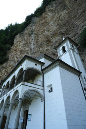 Hermitage of Calomini on the Tuscan mountains of the Apuan Alps, in Garfagnana. - MyVideoimage.com | Foto stock & Video footage