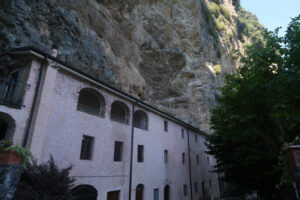 Hermitage of Calomini on the Tuscan mountains of the Apuan Alps, in Garfagnana. - MyVideoimage.com | Foto stock & Video footage