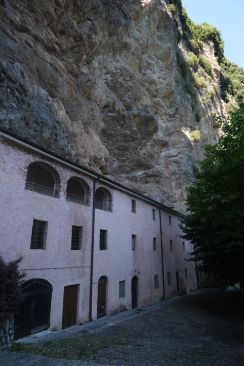 Hermitage of Calomini on the Tuscan mountains of the Apuan Alps, in Garfagnana. - MyVideoimage.com | Foto stock & Video footage