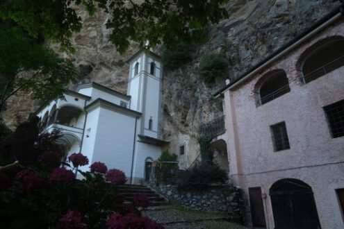 Hermitage of Calomini on the Tuscan mountains of the Apuan Alps, in Garfagnana. - MyVideoimage.com | Foto stock & Video footage