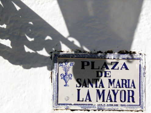 Majolica plate. Identification plate of Santa Maria Mayor Plaza.