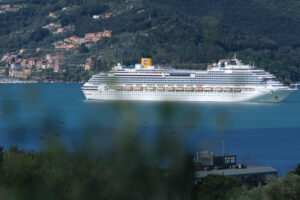 La Spezia Cruise ship. Costa Fascinosa cruise ship. Stock photos. - MyVideoimage.com | Foto stock & Video footage