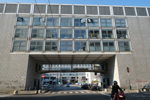 La Spezia building. Street crosses the Kennedy Center block. Stock photos. - MyVideoimage.com | Foto stock & Video footage