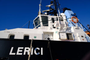 Lerici tugboat anchored at the port of La Spezia. - MyVideoimage.com