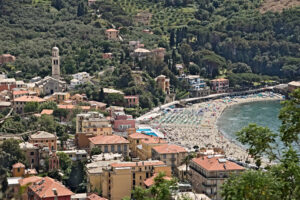 Levanto. Panorama. Town of Levanto seen from the hills, near the Cinque Terre. You - MyVideoimage.com | Foto stock & Video footage