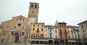 Lodi Cathedral. Cathedral of Lodi, façade in terracotta bricks. Lodi Video footage. - MyVideoimage.com | Foto stock & Video footage