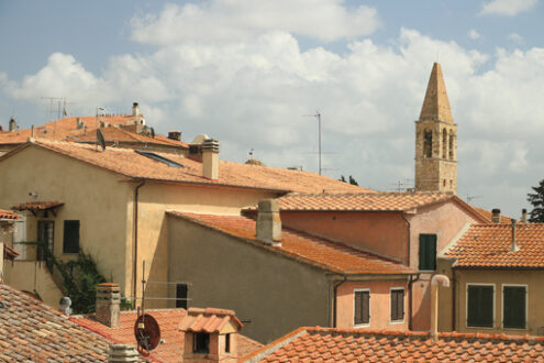 Magliano Toscana. Maremma. View of the roofs and bell - MyVideoimage.com | Foto stock & Video footage