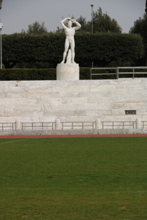 Marble stadium in Rome. White Carrara marble sculptures at the marble stadium of the Italian forum in Rome. - MyVideoimage.com | Foto stock & Video footage