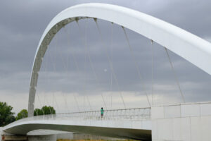 Meier bridge. Cable-stayed bridge with steel arch. Stock photos. - MyVideoimage.com | Foto stock & Video footage